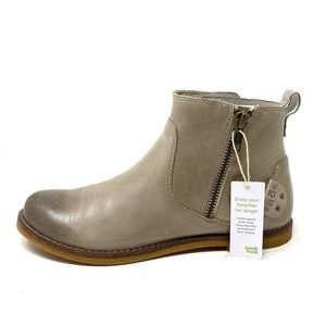 Taos Double Time Leather Ankle Boots Sand